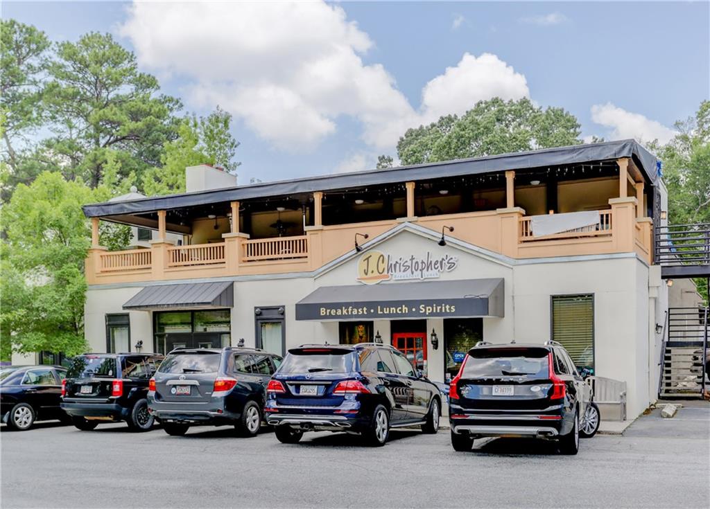 68 Peachtree Hills Avenue NE