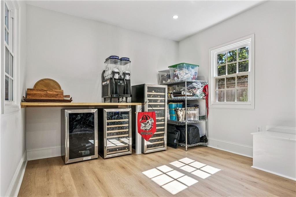 1828 Greystone Road NW