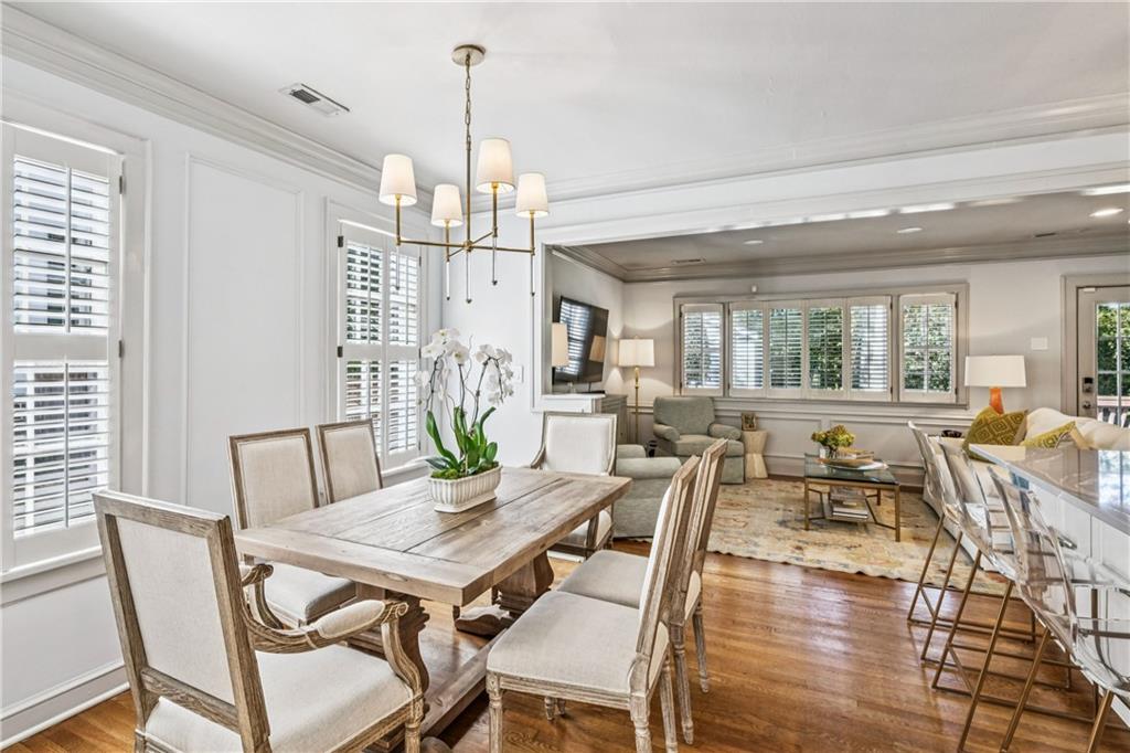 1828 Greystone Road NW