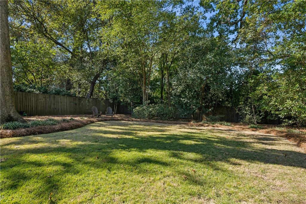 1828 Greystone Road NW