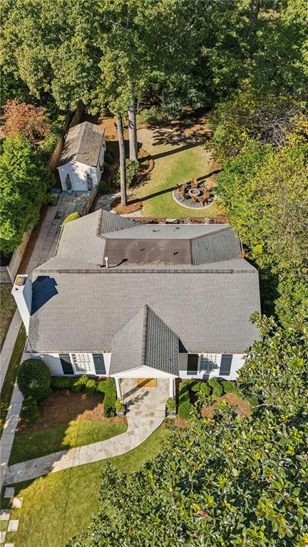 1828 Greystone Road NW