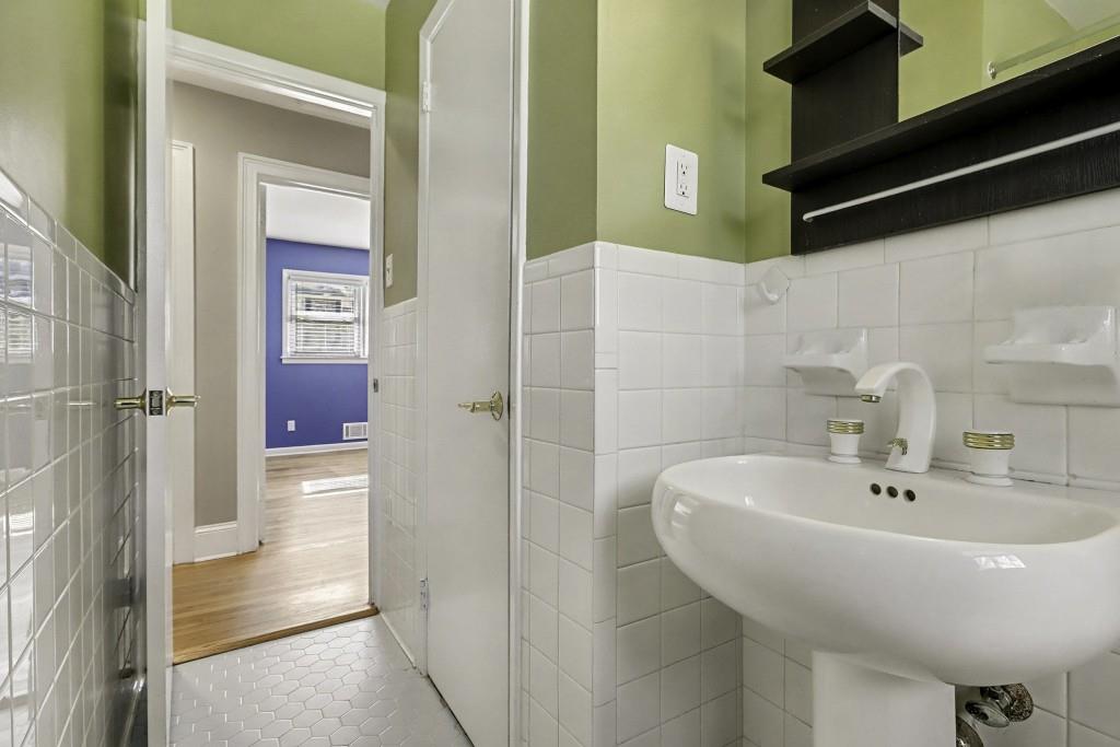 2524 Asbury Court