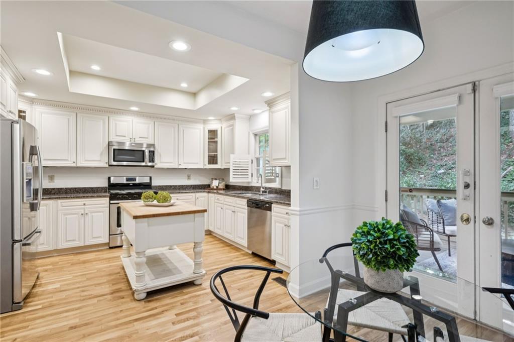 52 Ivy Chase NE