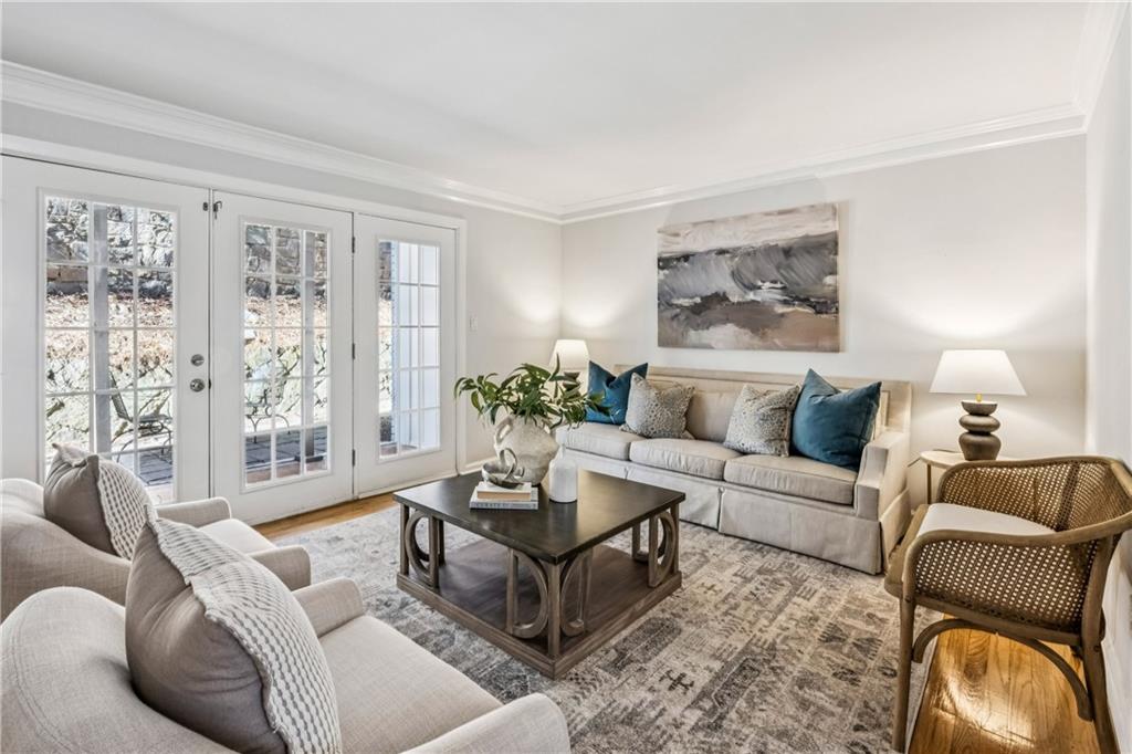 311 Peachtree Hills Avenue NE Unit 11B