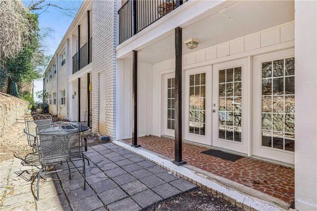 311 Peachtree Hills Avenue NE Unit 11B