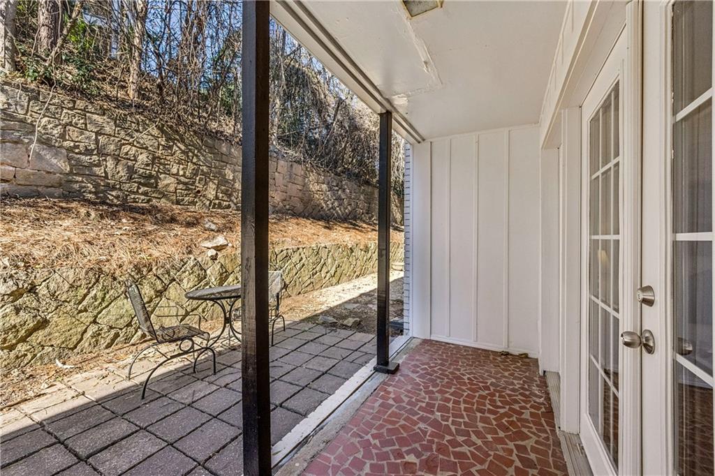 311 Peachtree Hills Avenue NE Unit 11B