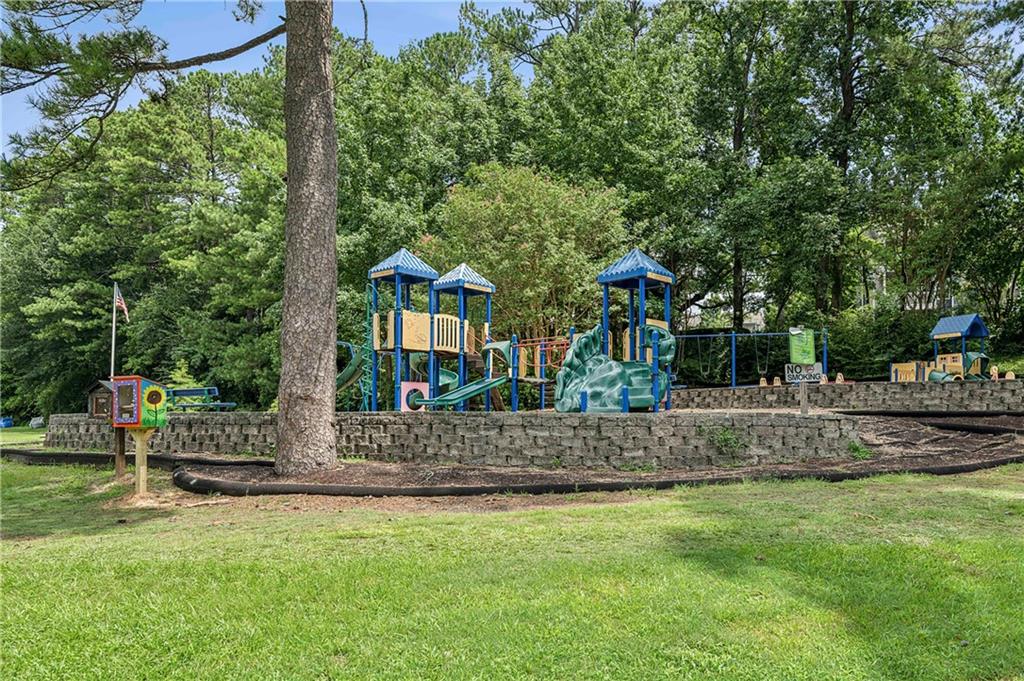 311 Peachtree Hills Avenue NE Unit 11B