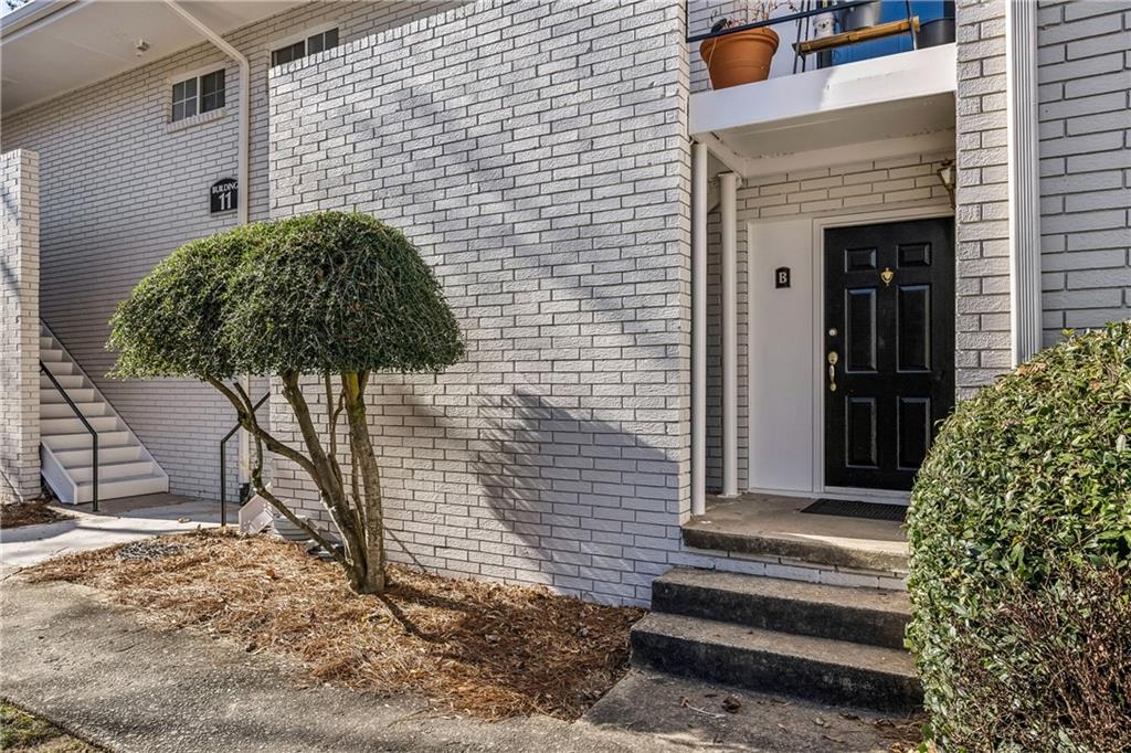 311 Peachtree Hills Avenue NE Unit 11B