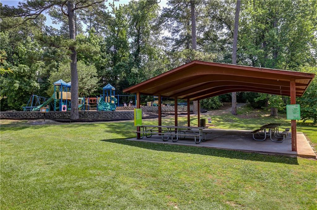 311 Peachtree Hills Avenue NE Unit 11B