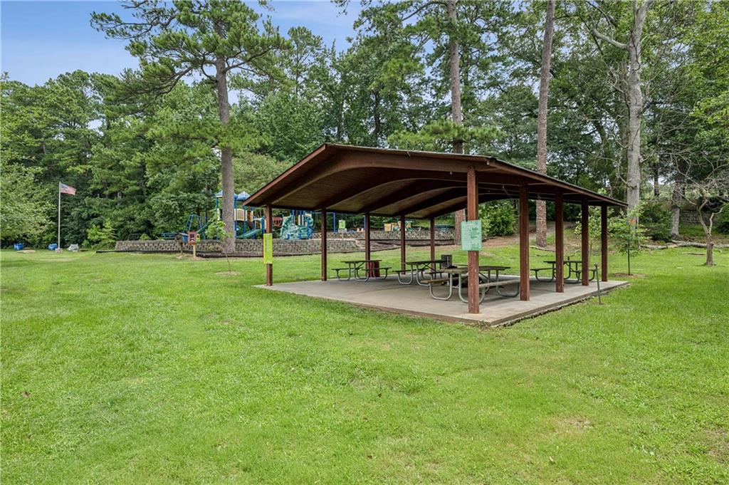 311 Peachtree Hills Avenue NE Unit 11B