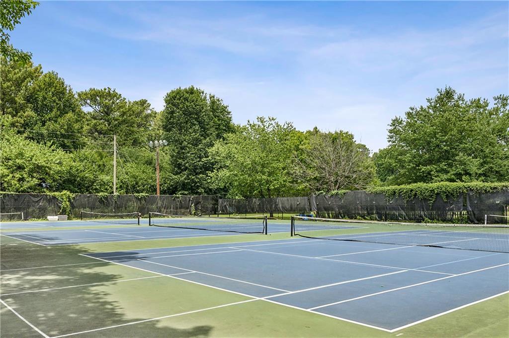 311 Peachtree Hills Avenue NE Unit 11B