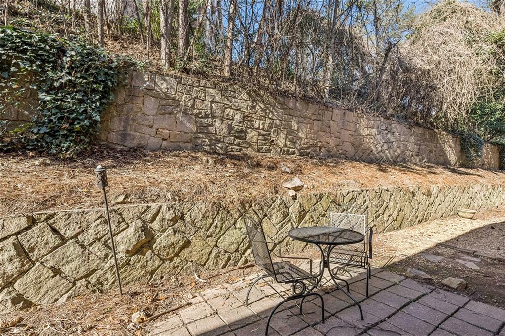 311 Peachtree Hills Avenue NE Unit 11B