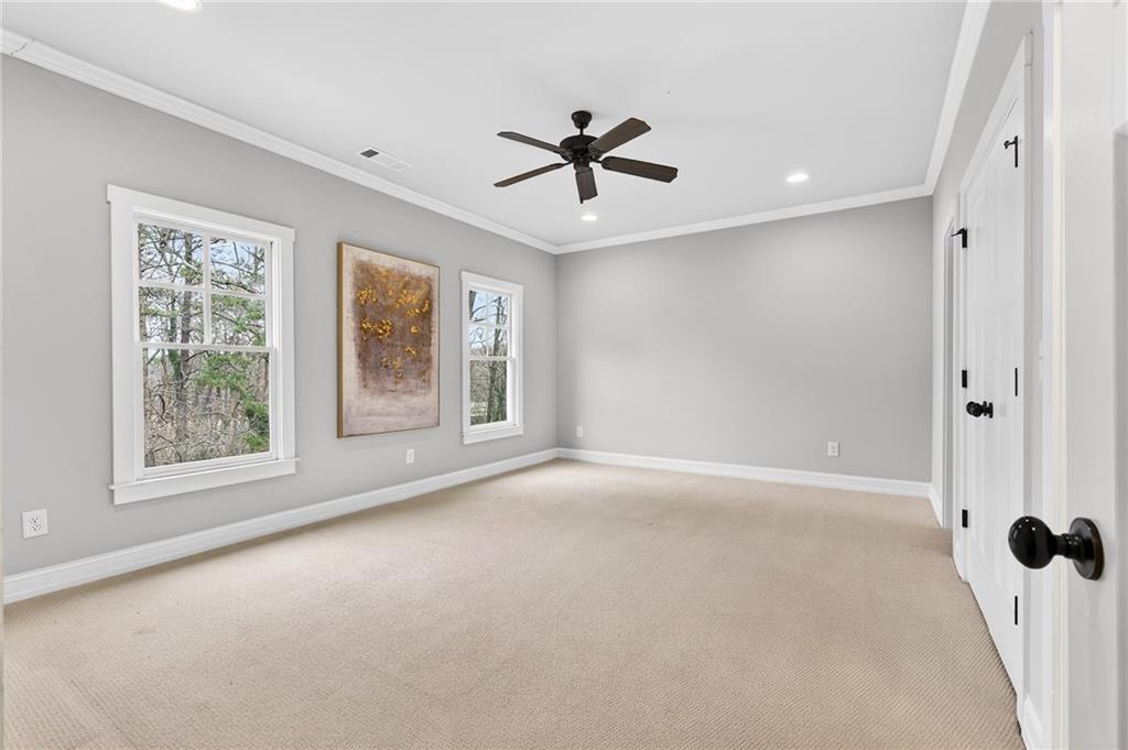 3446 Cochise Drive SE