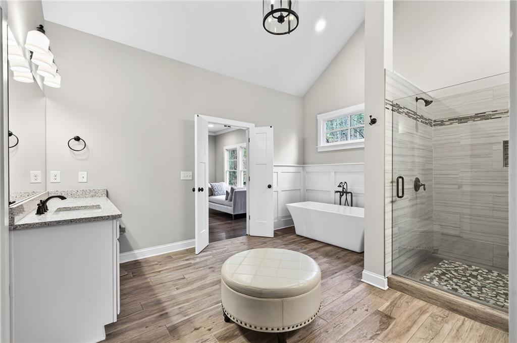 3446 Cochise Drive SE