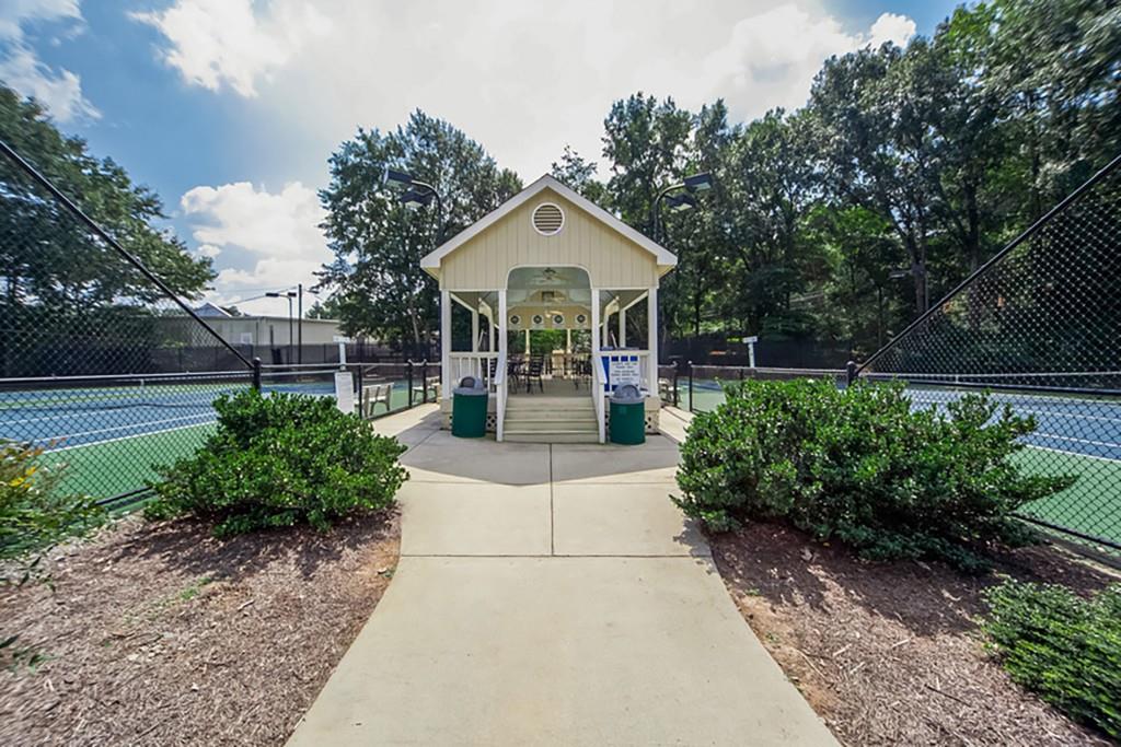 3446 Cochise Drive SE