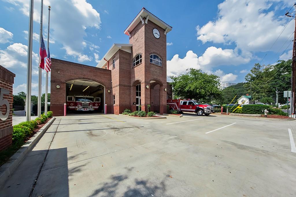 3446 Cochise Drive SE