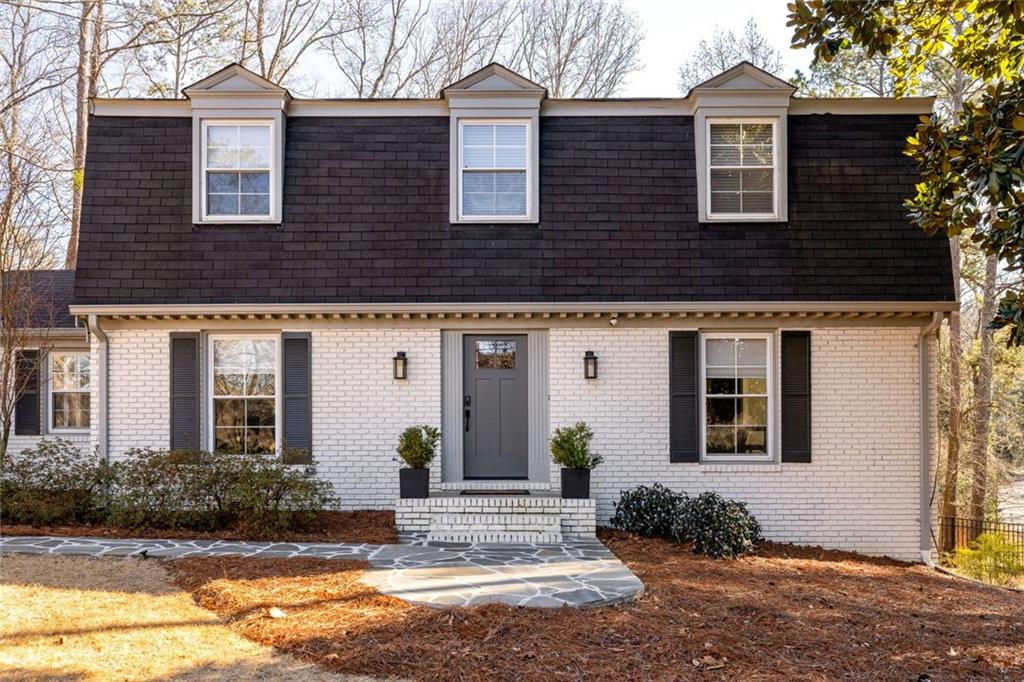 1095 Churchill Downs Road NE