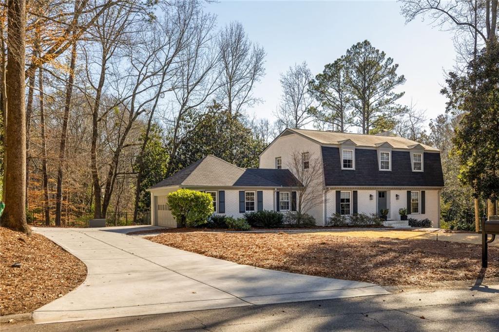 1095 Churchill Downs Road NE