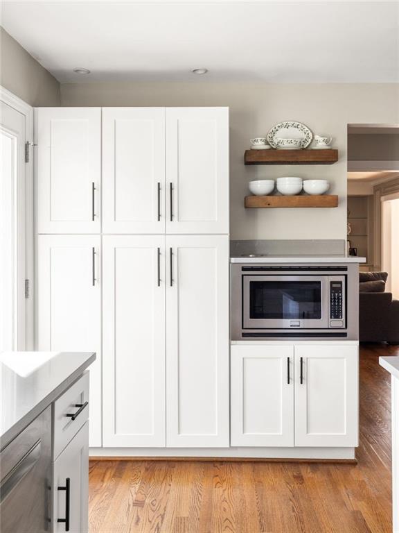 1095 Churchill Downs Road NE