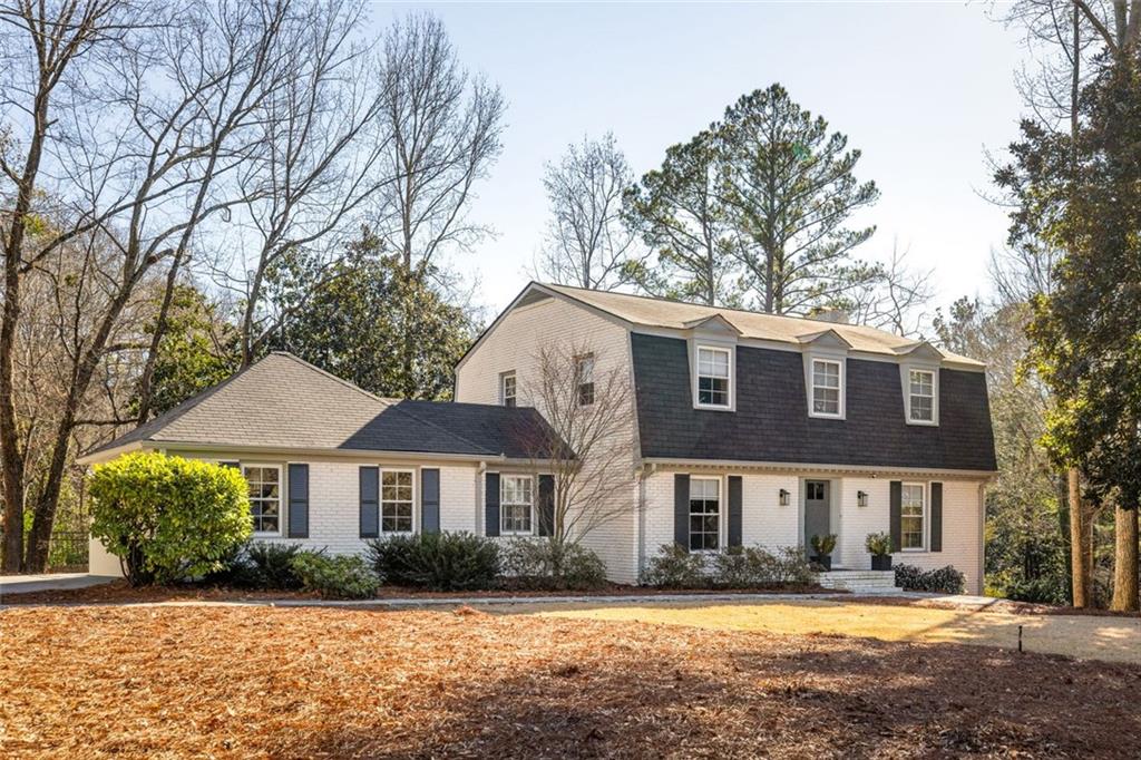 1095 Churchill Downs Road NE