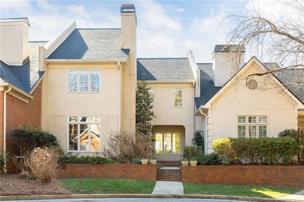 31 Paces West Place NW