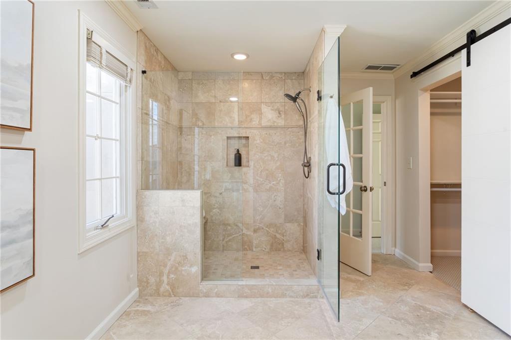 31 Paces West Place NW