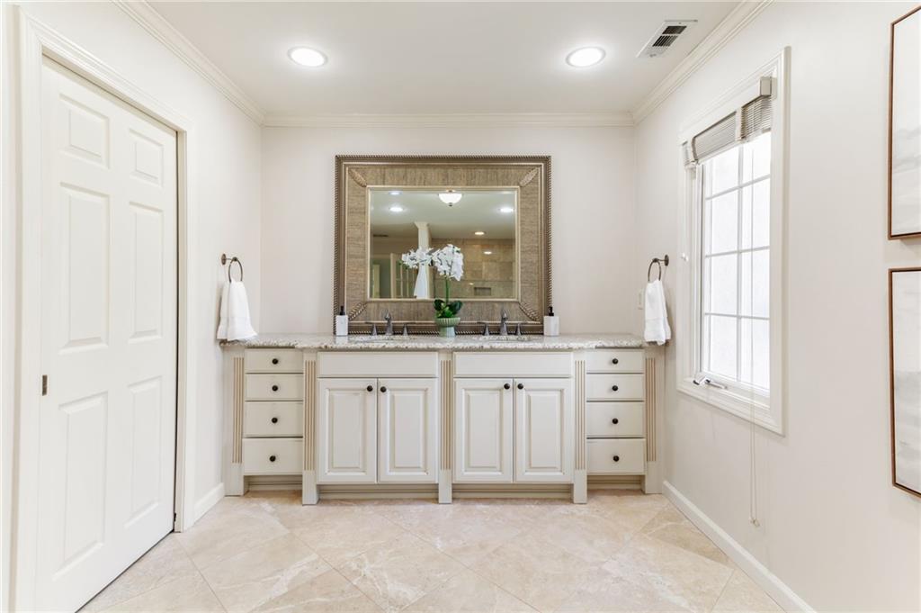 31 Paces West Place NW