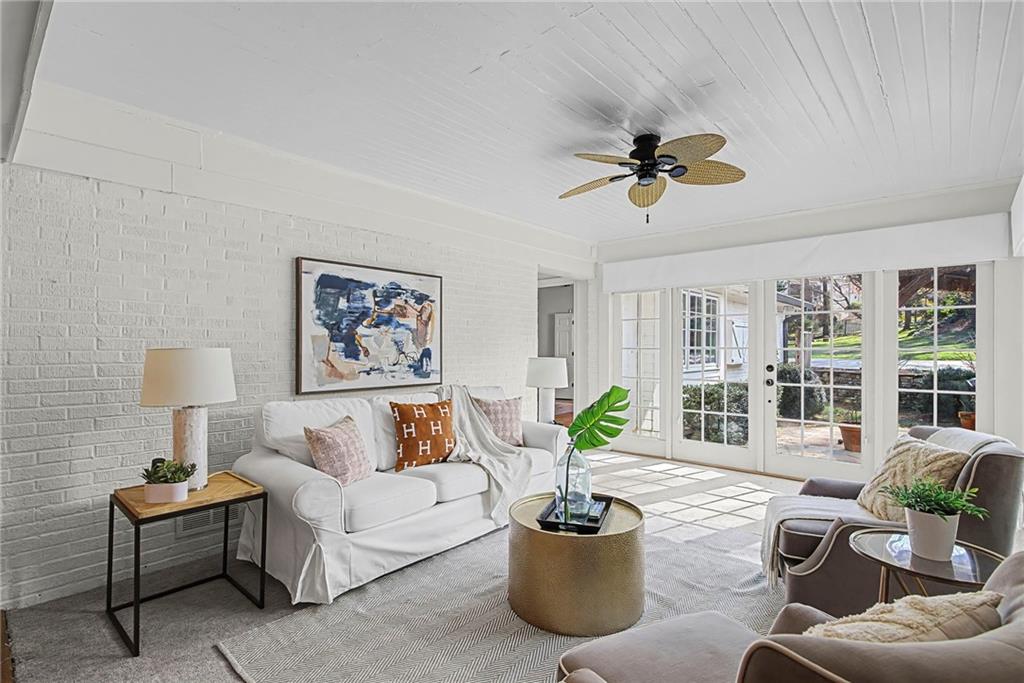 3819 N Stratford Road NE