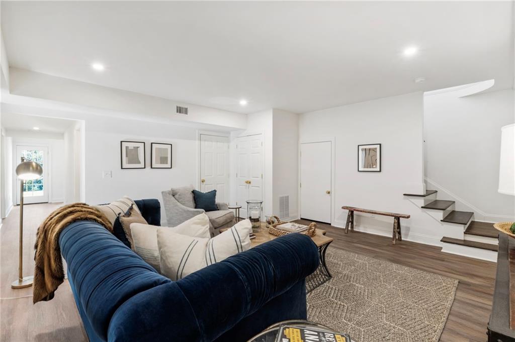 2914 Rockingham Drive