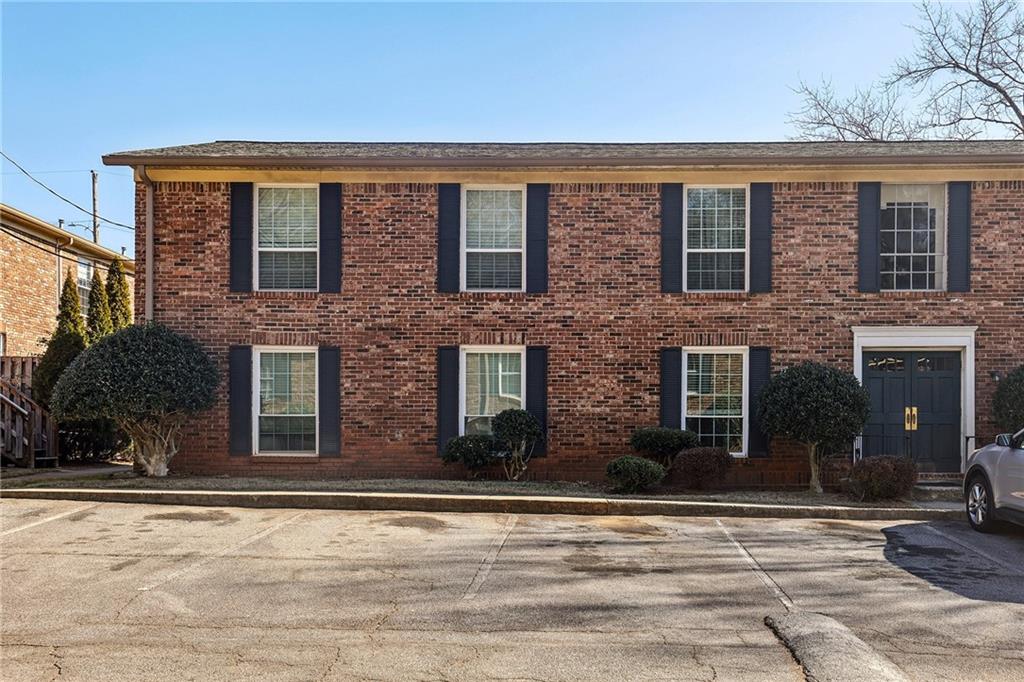 5544 Kingsport Drive NE Unit 25