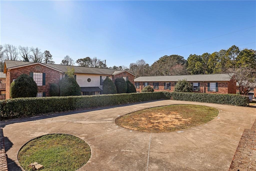 5544 Kingsport Drive NE Unit 25