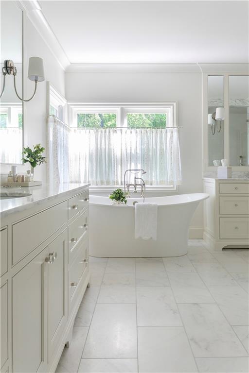 3000 Saint Annes Lane NW