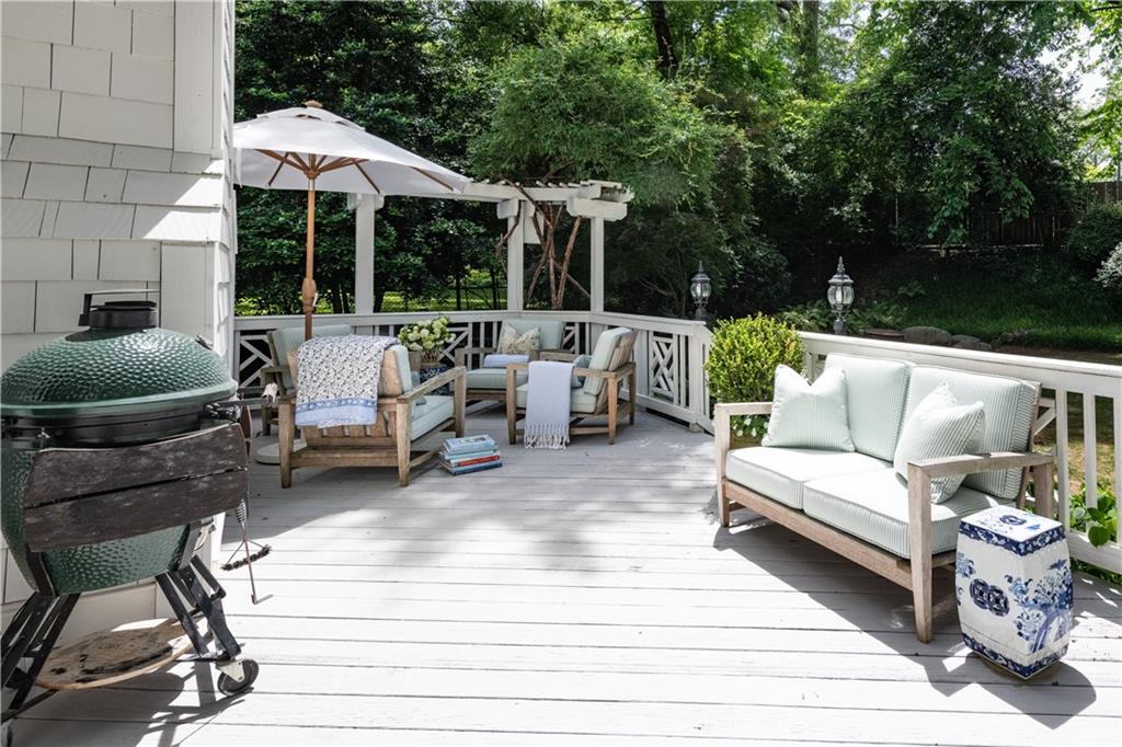 3000 Saint Annes Lane NW