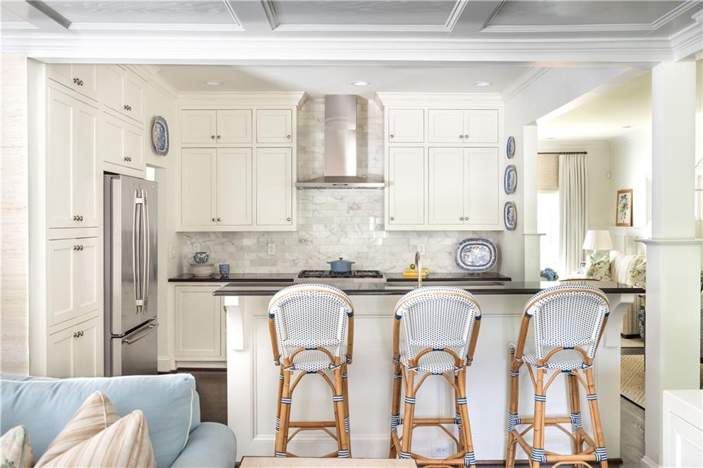 3000 Saint Annes Lane NW