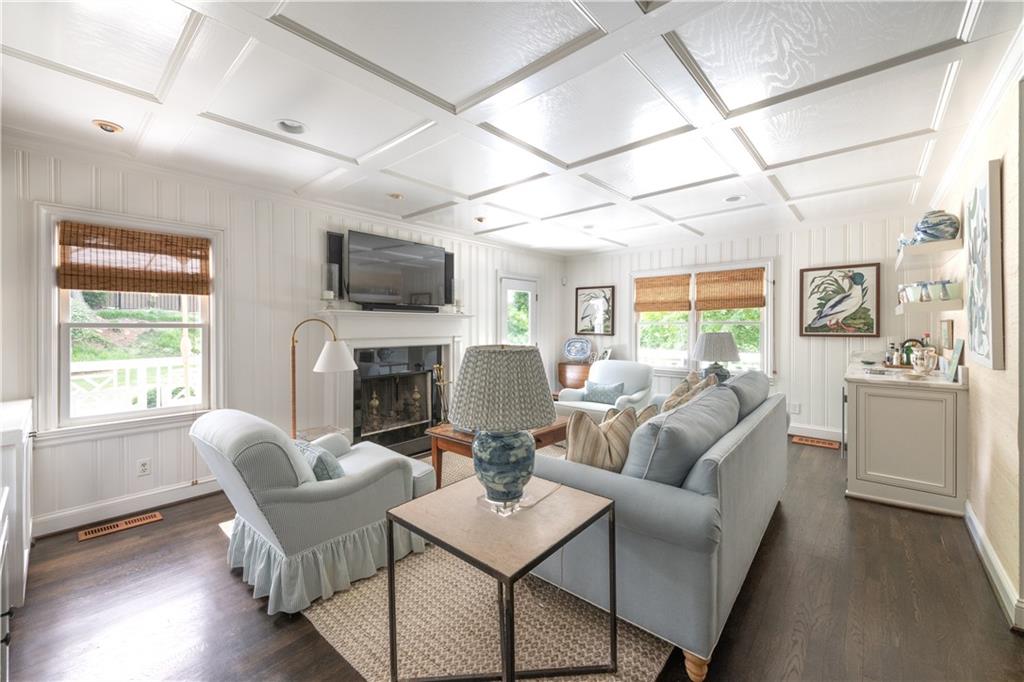 3000 Saint Annes Lane NW