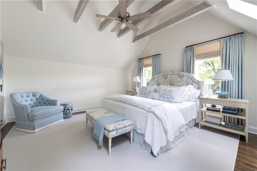 3000 Saint Annes Lane NW