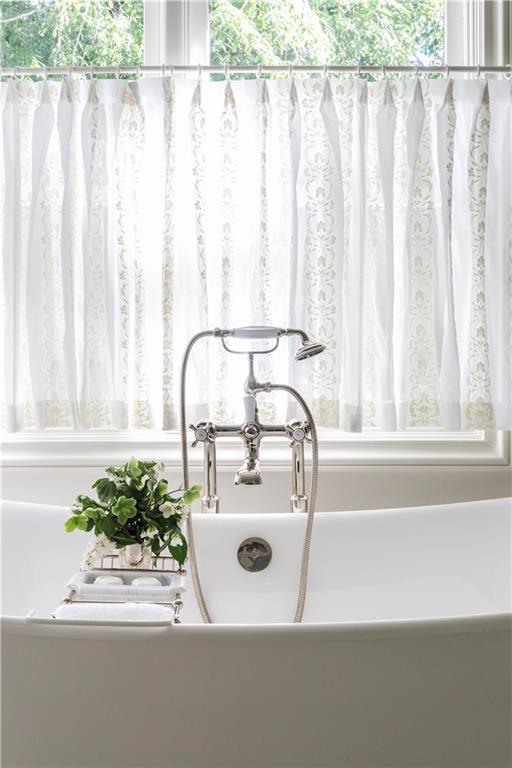 3000 Saint Annes Lane NW