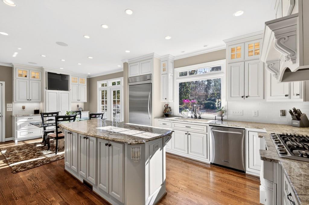 8 River Park Drive