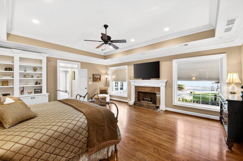 8 River Park Drive
