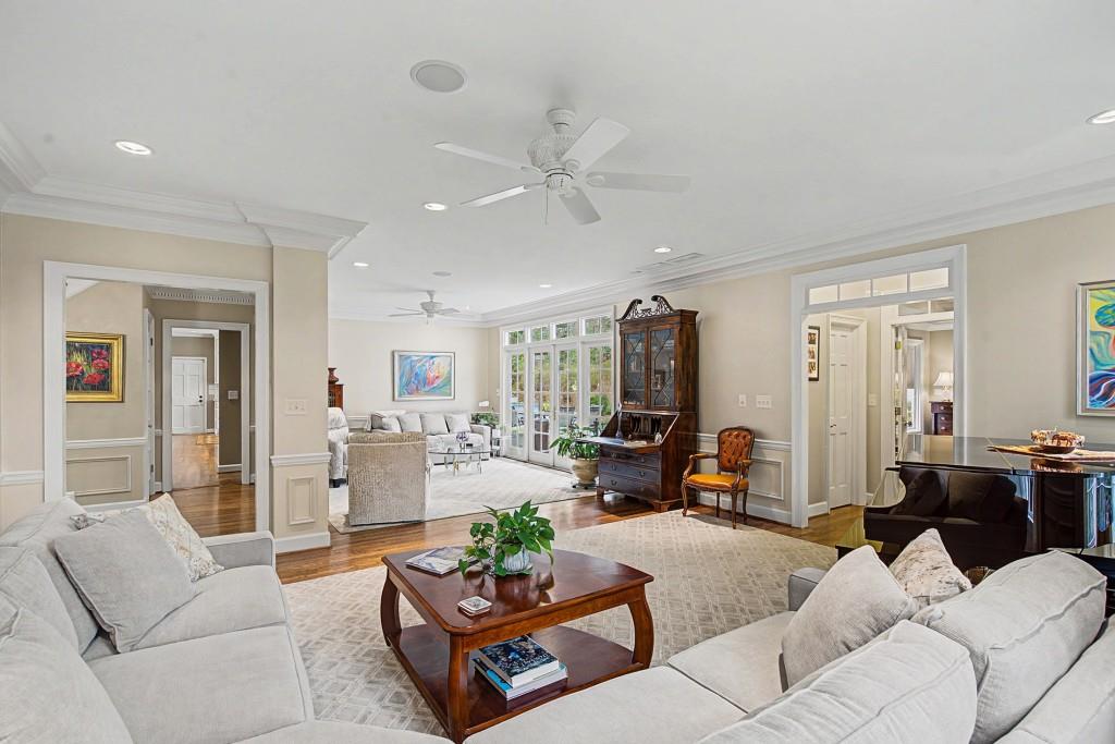 8 River Park Drive