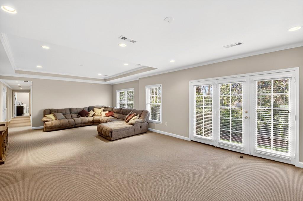 8 River Park Drive