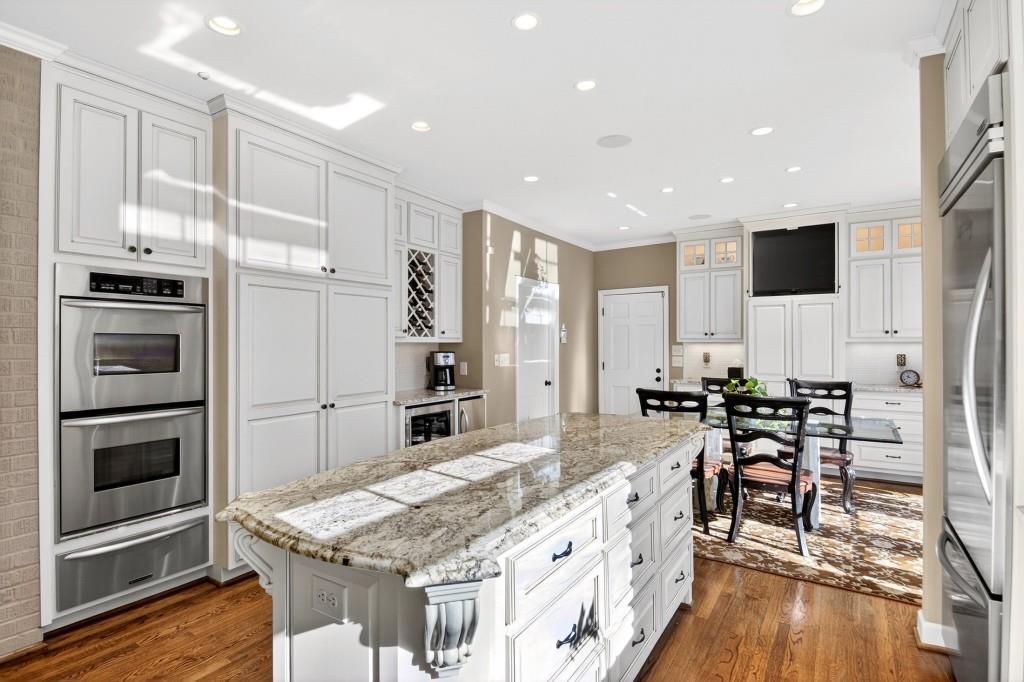 8 River Park Drive