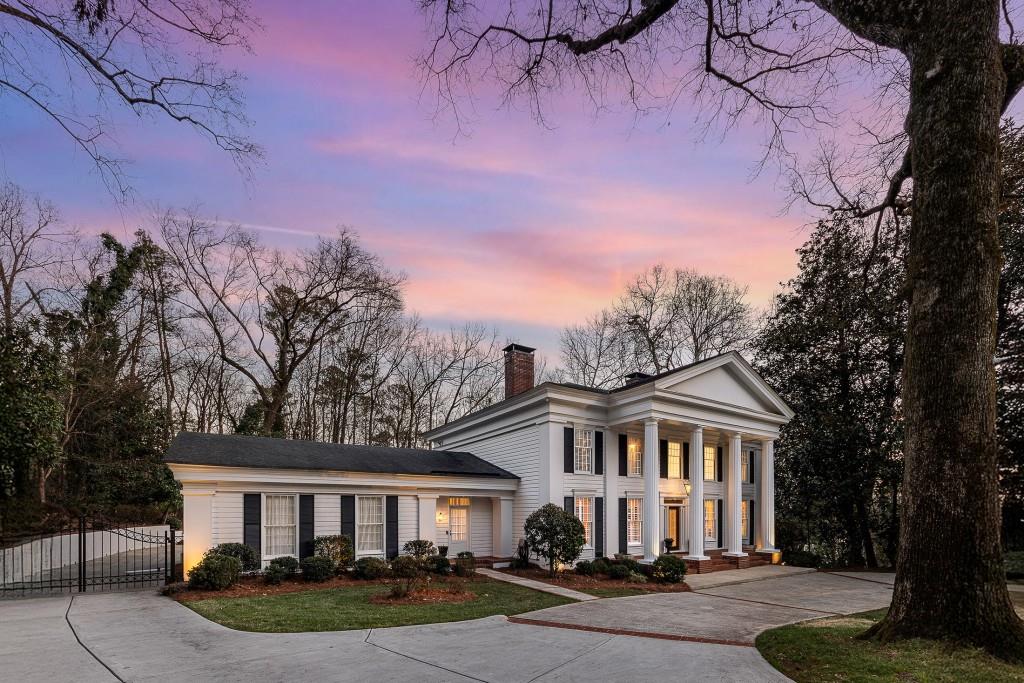 8 River Park Drive