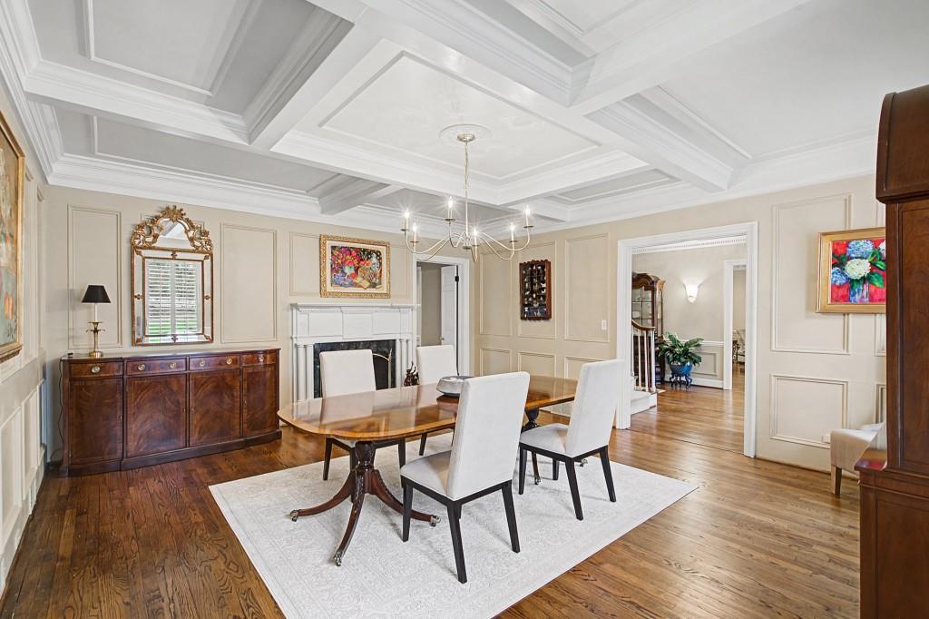 8 River Park Drive