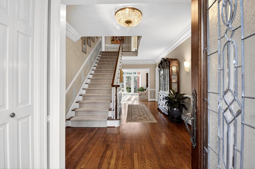 8 River Park Drive