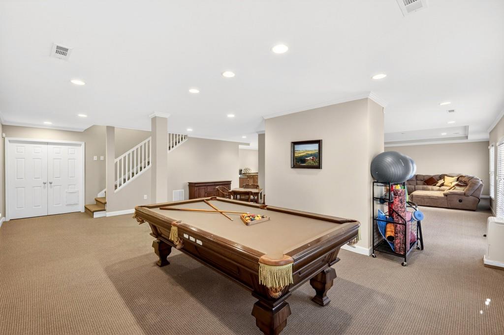 8 River Park Drive