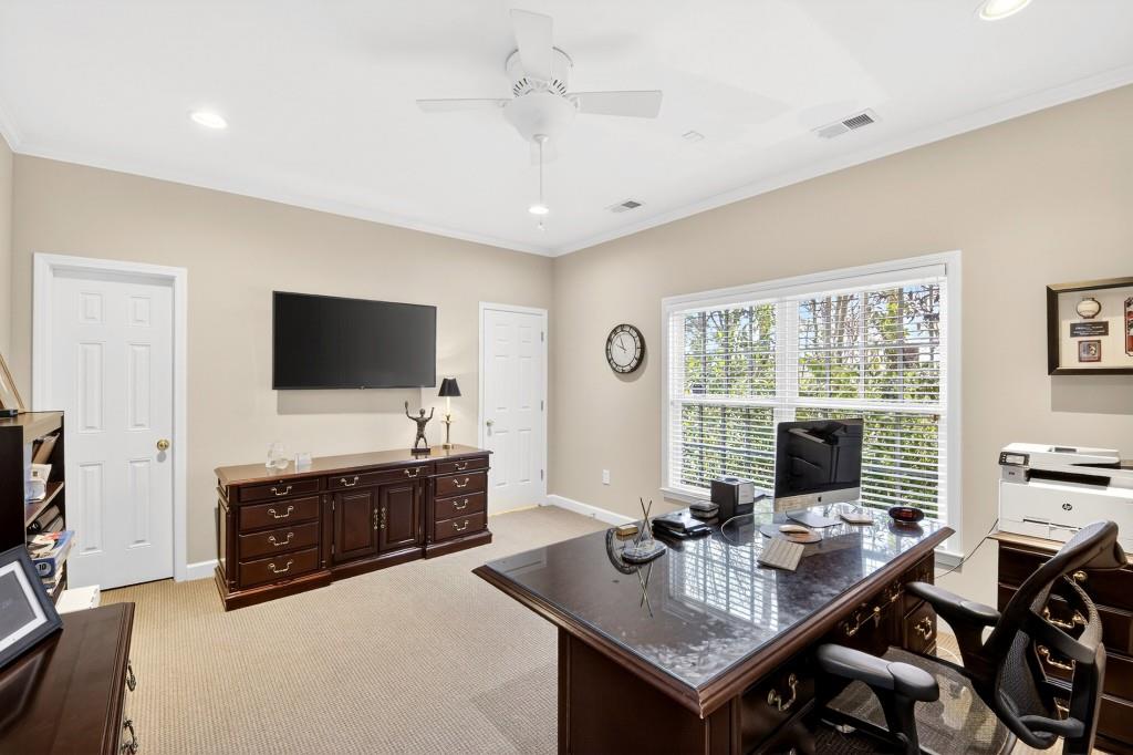 8 River Park Drive