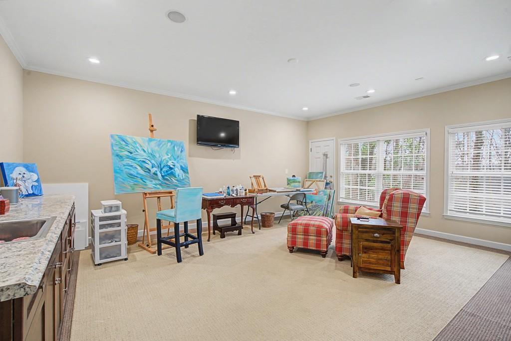 8 River Park Drive