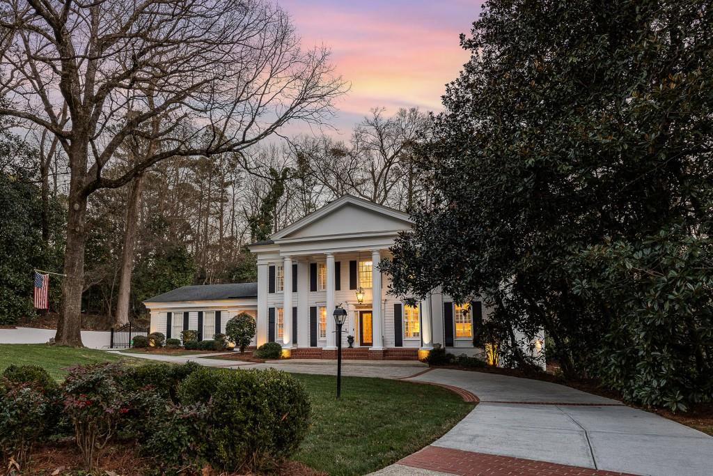 8 River Park Drive
