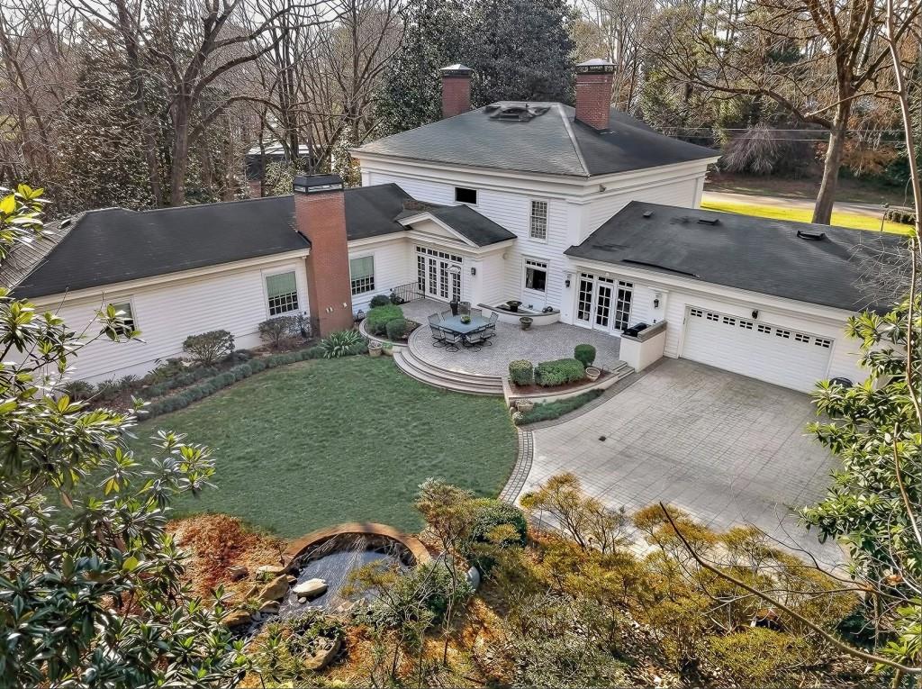 8 River Park Drive